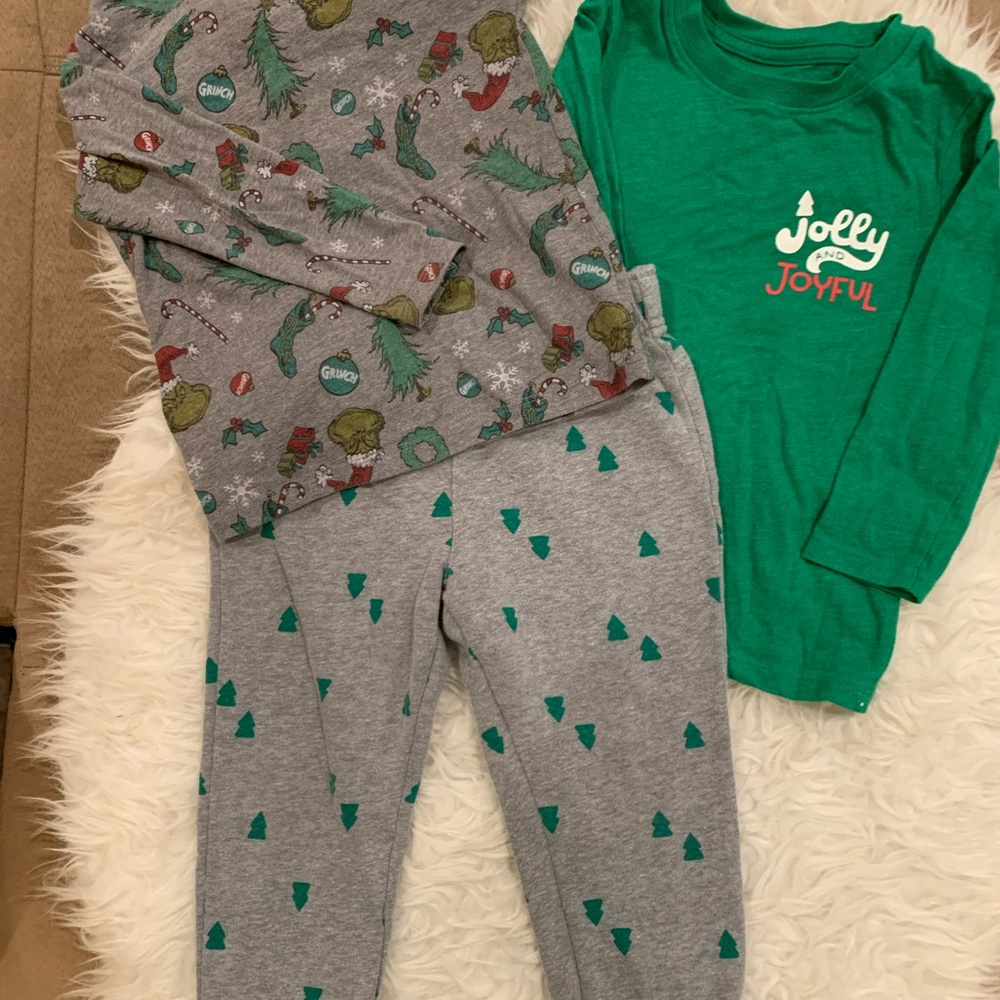 Cat & Jack Green and Gray Kids Pajama Set